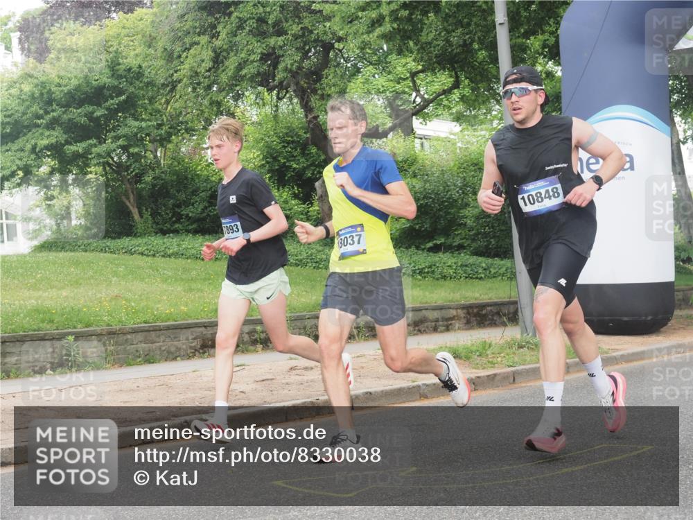 29.06.2025 - hella hamburg halbmarathon KatJ http://msf.ph/oto/8330038 29.06.2025 10:17:16 Zwischen KM18-KM19 1065, 5344 meine-sportfotos.de