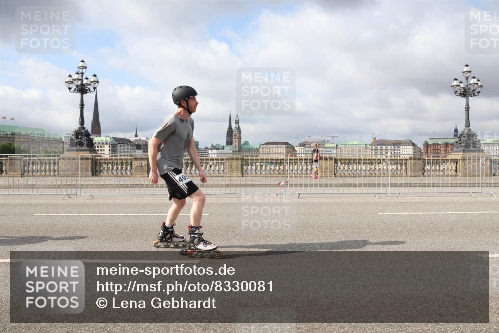 29.06.2025 - hella hamburg halbmarathon Lena Gebhardt http://msf.ph/oto/8330081 29.06.2025 09:08:39 Lombardsbrücke 495 meine-sportfotos.de