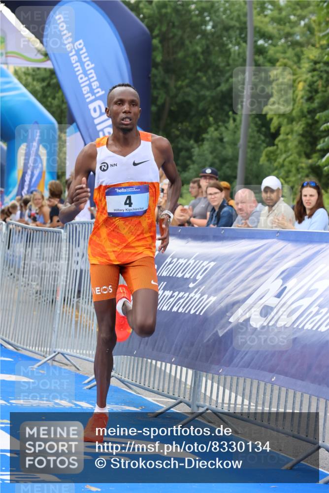 29.06.2025 - hella hamburg halbmarathon Strokosch-Dieckow http://msf.ph/oto/8330134 29.06.2025 10:01:55 Ziel 4 meine-sportfotos.de