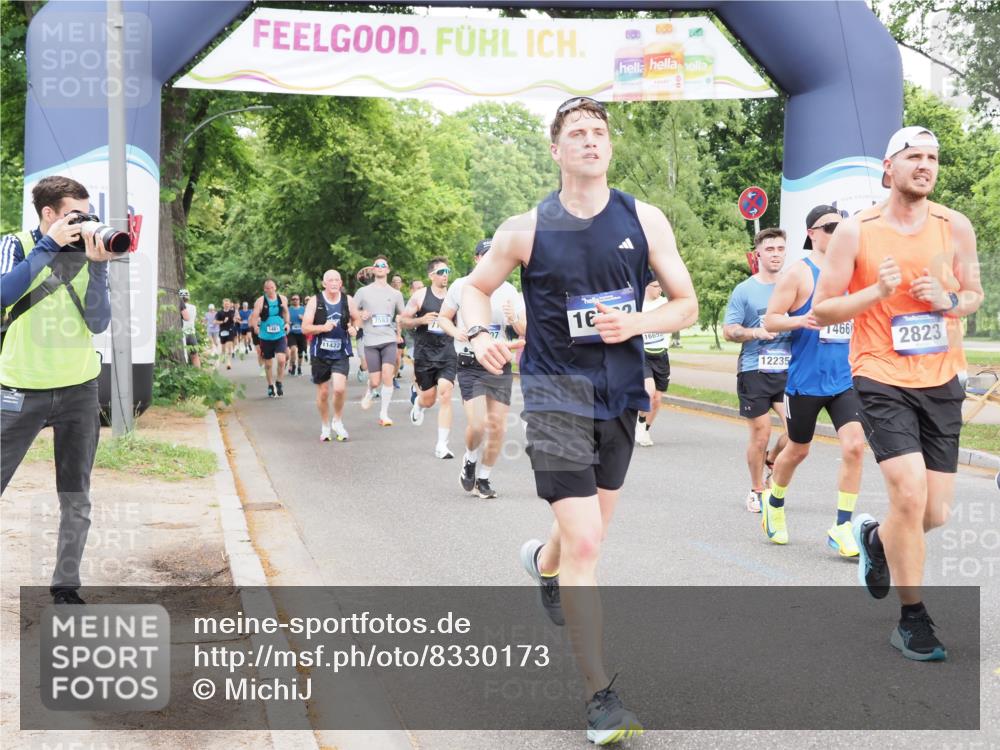 29.06.2025 - hella hamburg halbmarathon MichiJ http://msf.ph/oto/8330173 29.06.2025 10:38:03 Zwischen KM18-KM19 1466, 1817, 2411, 2823, 4346, 5087, 5336, 7224, 7583, 12235, 12545, 13051, 13758, 16653, 16732, 16907, 17221, 18884, 19007 meine-sportfotos.de