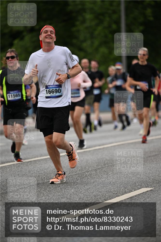 29.06.2025 - hella hamburg halbmarathon Dr. Thomas Lammeyer http://msf.ph/oto/8330243 29.06.2025 10:39:42 Kennedybrücke 2198, 2787, 3170, 3828, 3958, 4333, 4564, 4696, 4703, 4965, 5147, 6029, 6189, 6365, 6379, 6397, 6471, 6867, 7386, 8249, 8296, 8567, 9470, 9803, 9819, 10358, 10360, 10565, 10652, 11320, 11359 meine-sportfotos.de