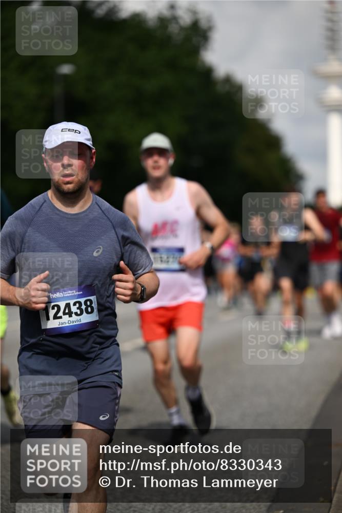 29.06.2025 - hella hamburg halbmarathon Dr. Thomas Lammeyer http://msf.ph/oto/8330343 29.06.2025 09:55:47 Kennedybrücke 1057, 1353, 1569, 1604, 1763, 3305, 3618, 3697, 4565, 4871, 4915, 5047, 5231, 5336, 5690, 6373, 6700, 6711, 7185, 7710, 8564, 8852, 9444, 9547, 9659, 10493, 10691, 10978, 11062 meine-sportfotos.de