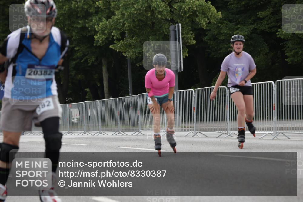 29.06.2025 - hella hamburg halbmarathon Jannik Wohlers http://msf.ph/oto/8330387 29.06.2025 09:01:10 Lombardsbrücke  meine-sportfotos.de
