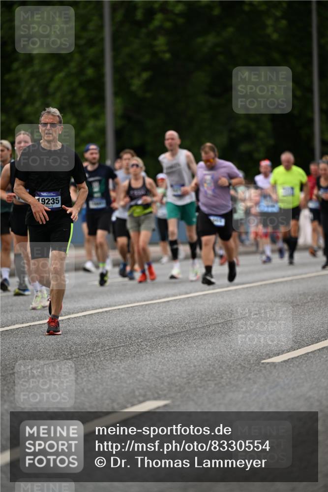 29.06.2025 - hella hamburg halbmarathon Dr. Thomas Lammeyer http://msf.ph/oto/8330554 29.06.2025 10:39:43 Kennedybrücke 2198, 2412, 2787, 3170, 3828, 3958, 4333, 4564, 4696, 4703, 4965, 5147, 6029, 6189, 6365, 6379, 6397, 6471, 6867, 8249, 8296, 8567, 9470, 9803, 9819, 10358, 10360, 10565, 10652, 11320, 11359 meine-sportfotos.de