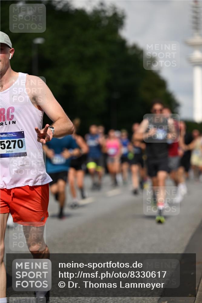 29.06.2025 - hella hamburg halbmarathon Dr. Thomas Lammeyer http://msf.ph/oto/8330617 29.06.2025 09:55:48 Kennedybrücke 1057, 1169, 1353, 1569, 1604, 1763, 3305, 3618, 3697, 4565, 4871, 4915, 5007, 5047, 5231, 5336, 5690, 6373, 6700, 6711, 7185, 7710, 8564, 8852, 9444, 9547, 9659, 10493, 10691, 10978, 11062 meine-sportfotos.de