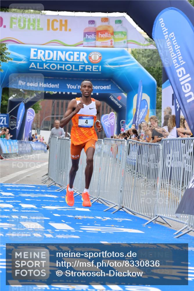 29.06.2025 - hella hamburg halbmarathon Strokosch-Dieckow http://msf.ph/oto/8330836 29.06.2025 10:01:54 Ziel 4 meine-sportfotos.de