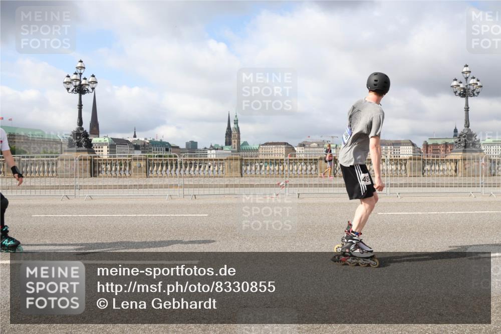 29.06.2025 - hella hamburg halbmarathon Lena Gebhardt http://msf.ph/oto/8330855 29.06.2025 09:08:39 Lombardsbrücke 49 meine-sportfotos.de