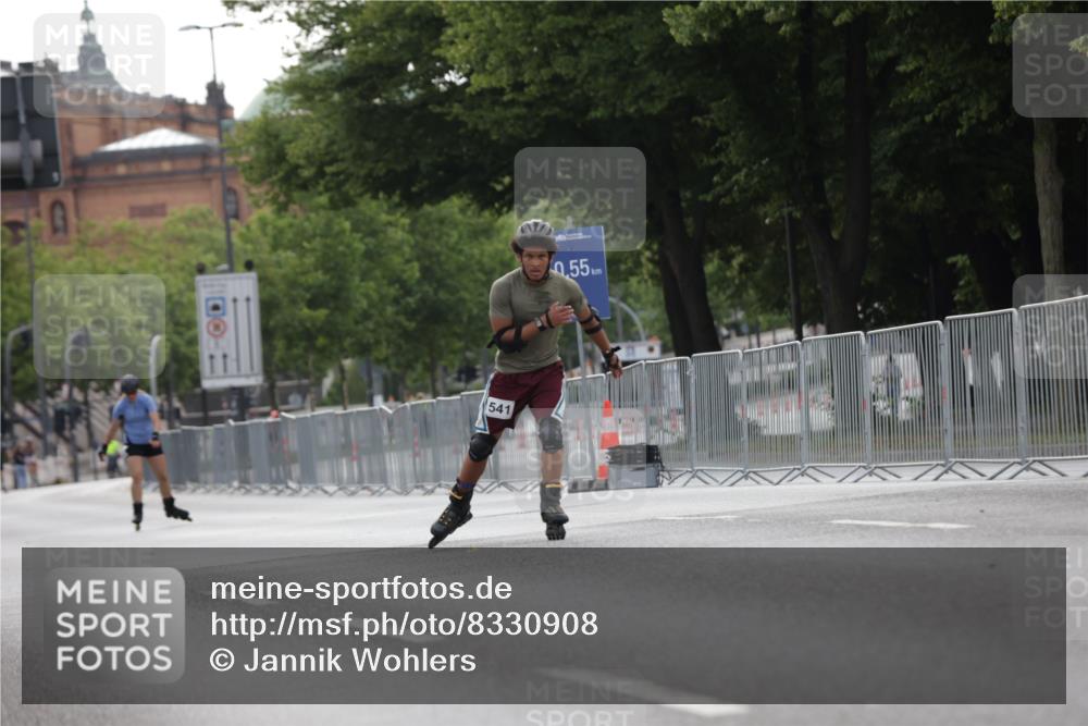 29.06.2025 - hella hamburg halbmarathon Jannik Wohlers http://msf.ph/oto/8330908 29.06.2025 09:01:15 Lombardsbrücke  meine-sportfotos.de