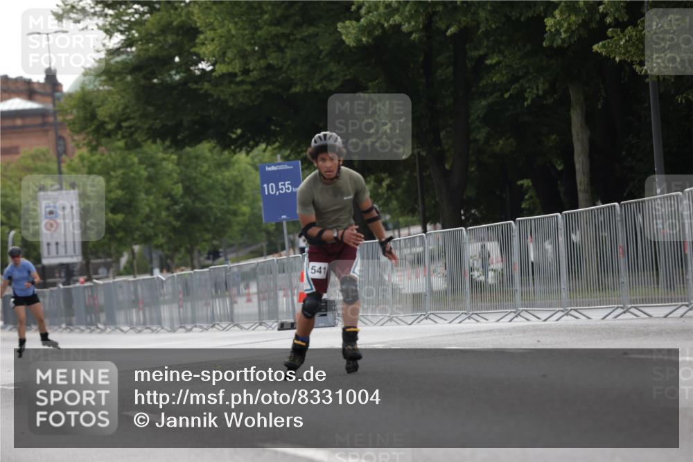 29.06.2025 - hella hamburg halbmarathon Jannik Wohlers http://msf.ph/oto/8331004 29.06.2025 09:01:16 Lombardsbrücke  meine-sportfotos.de