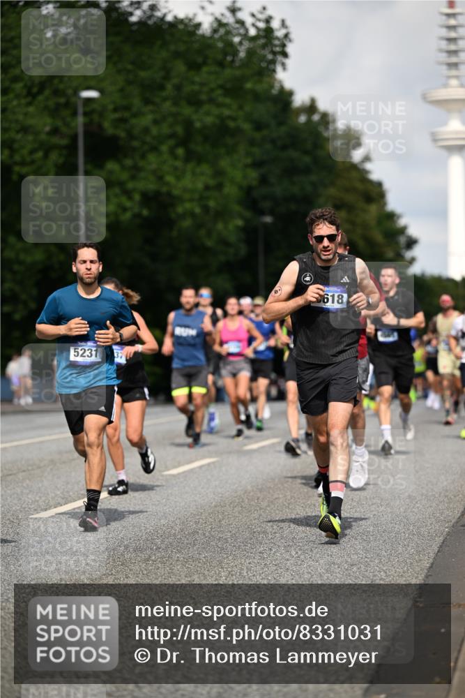 29.06.2025 - hella hamburg halbmarathon Dr. Thomas Lammeyer http://msf.ph/oto/8331031 29.06.2025 09:55:49 Kennedybrücke 1057, 1169, 1353, 1569, 1604, 1763, 3305, 3618, 4565, 4871, 4915, 5007, 5047, 5231, 5336, 5690, 6373, 6700, 6711, 7185, 7710, 8564, 8852, 9444, 9547, 10493, 10691, 10978, 11062 meine-sportfotos.de