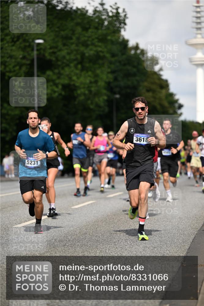 29.06.2025 - hella hamburg halbmarathon Dr. Thomas Lammeyer http://msf.ph/oto/8331066 29.06.2025 09:55:49 Kennedybrücke 1057, 1169, 1353, 1569, 1604, 1763, 3305, 3618, 4565, 4871, 4915, 5007, 5047, 5231, 5336, 5690, 6373, 6700, 6711, 7185, 7710, 8564, 8852, 9444, 9547, 10493, 10691, 10978, 11062 meine-sportfotos.de