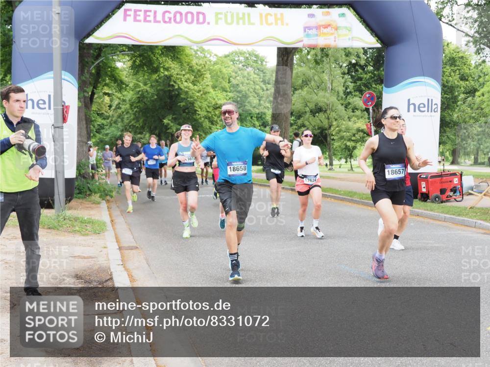 29.06.2025 - hella hamburg halbmarathon MichiJ http://msf.ph/oto/8331072 29.06.2025 10:38:10 Zwischen KM18-KM19 1461, 1466, 1750, 2207, 7176, 7312, 7583, 8689, 10057, 10371, 11422, 12450, 12624, 13609, 13799, 14125, 14361, 14838, 16653, 16907, 18451, 18657, 18658 meine-sportfotos.de