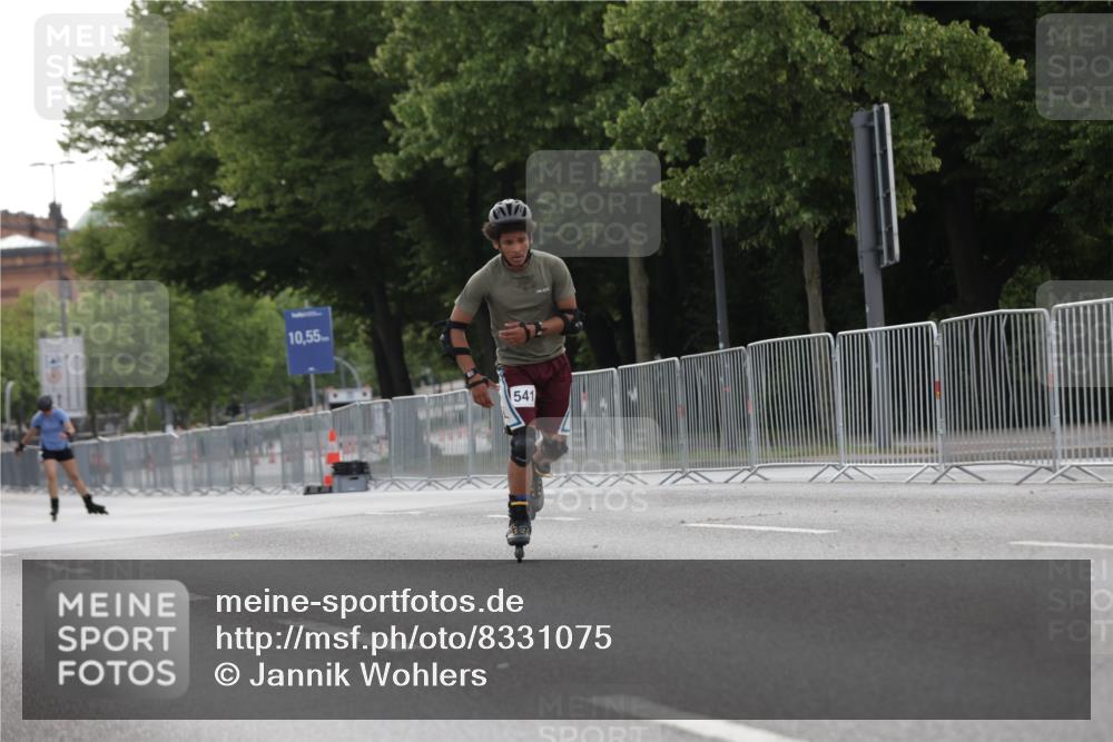 29.06.2025 - hella hamburg halbmarathon Jannik Wohlers http://msf.ph/oto/8331075 29.06.2025 09:01:17 Lombardsbrücke  meine-sportfotos.de