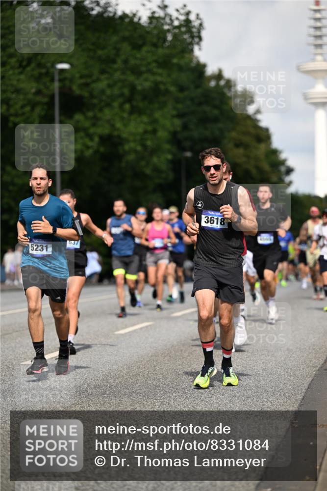 29.06.2025 - hella hamburg halbmarathon Dr. Thomas Lammeyer http://msf.ph/oto/8331084 29.06.2025 09:55:49 Kennedybrücke 1057, 1169, 1353, 1569, 1604, 1763, 3305, 3618, 4565, 4871, 4915, 5007, 5047, 5231, 5336, 5690, 6373, 6700, 6711, 7185, 7710, 8564, 8852, 9444, 9547, 10493, 10691, 10978, 11062 meine-sportfotos.de