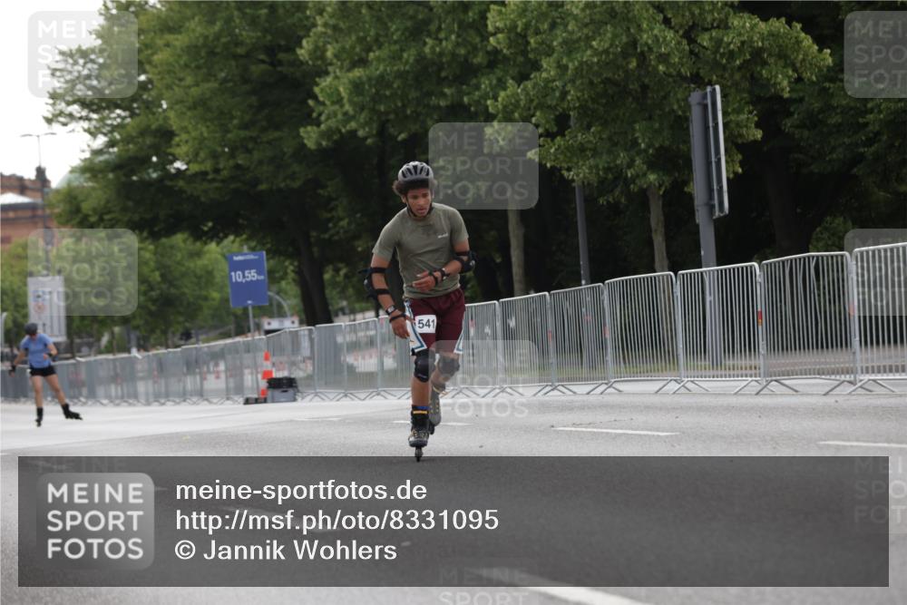 29.06.2025 - hella hamburg halbmarathon Jannik Wohlers http://msf.ph/oto/8331095 29.06.2025 09:01:17 Lombardsbrücke  meine-sportfotos.de