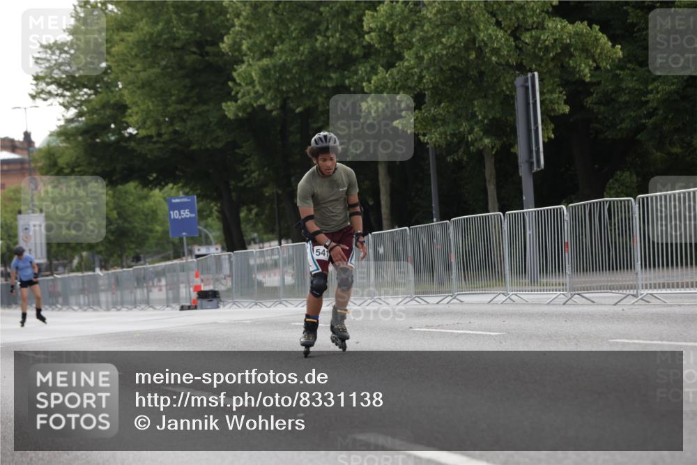 29.06.2025 - hella hamburg halbmarathon Jannik Wohlers http://msf.ph/oto/8331138 29.06.2025 09:01:17 Lombardsbrücke  meine-sportfotos.de