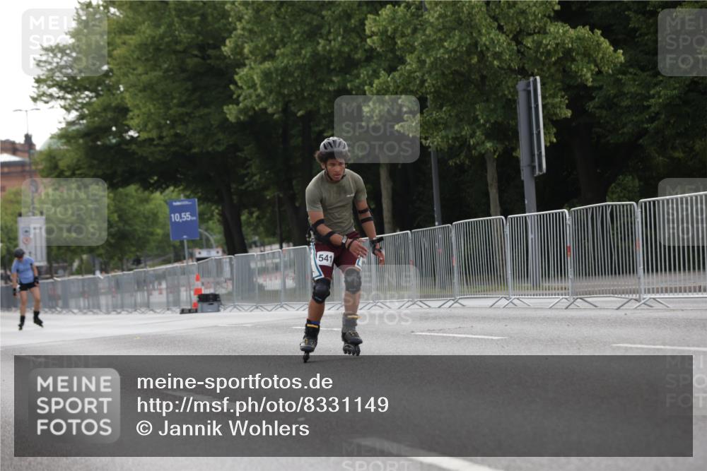 29.06.2025 - hella hamburg halbmarathon Jannik Wohlers http://msf.ph/oto/8331149 29.06.2025 09:01:17 Lombardsbrücke  meine-sportfotos.de