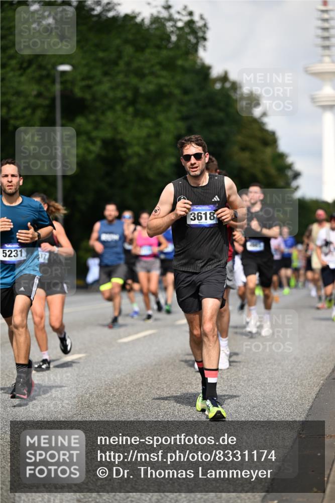 29.06.2025 - hella hamburg halbmarathon Dr. Thomas Lammeyer http://msf.ph/oto/8331174 29.06.2025 09:55:49 Kennedybrücke 1057, 1169, 1353, 1569, 1604, 1763, 3305, 3618, 4565, 4871, 4915, 5007, 5047, 5231, 5336, 5690, 6373, 6700, 6711, 7185, 7710, 8564, 8852, 9444, 9547, 10493, 10691, 10978, 11062 meine-sportfotos.de