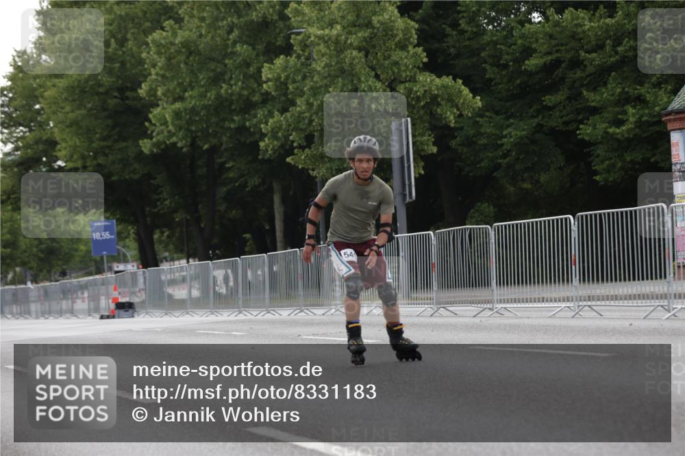29.06.2025 - hella hamburg halbmarathon Jannik Wohlers http://msf.ph/oto/8331183 29.06.2025 09:01:18 Lombardsbrücke  meine-sportfotos.de