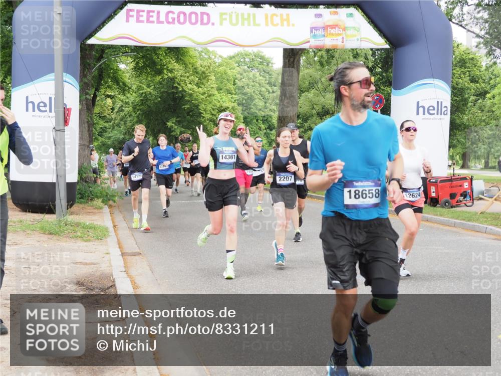 29.06.2025 - hella hamburg halbmarathon MichiJ http://msf.ph/oto/8331211 29.06.2025 10:38:11 Zwischen KM18-KM19 1461, 1750, 2207, 7176, 7312, 7583, 7952, 8689, 10057, 10371, 11422, 12450, 12624, 13609, 13799, 14125, 14361, 14838, 16907, 18451, 18657, 18658 meine-sportfotos.de