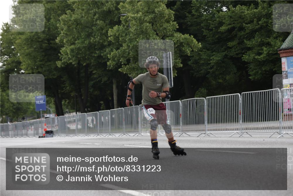 29.06.2025 - hella hamburg halbmarathon Jannik Wohlers http://msf.ph/oto/8331223 29.06.2025 09:01:18 Lombardsbrücke  meine-sportfotos.de