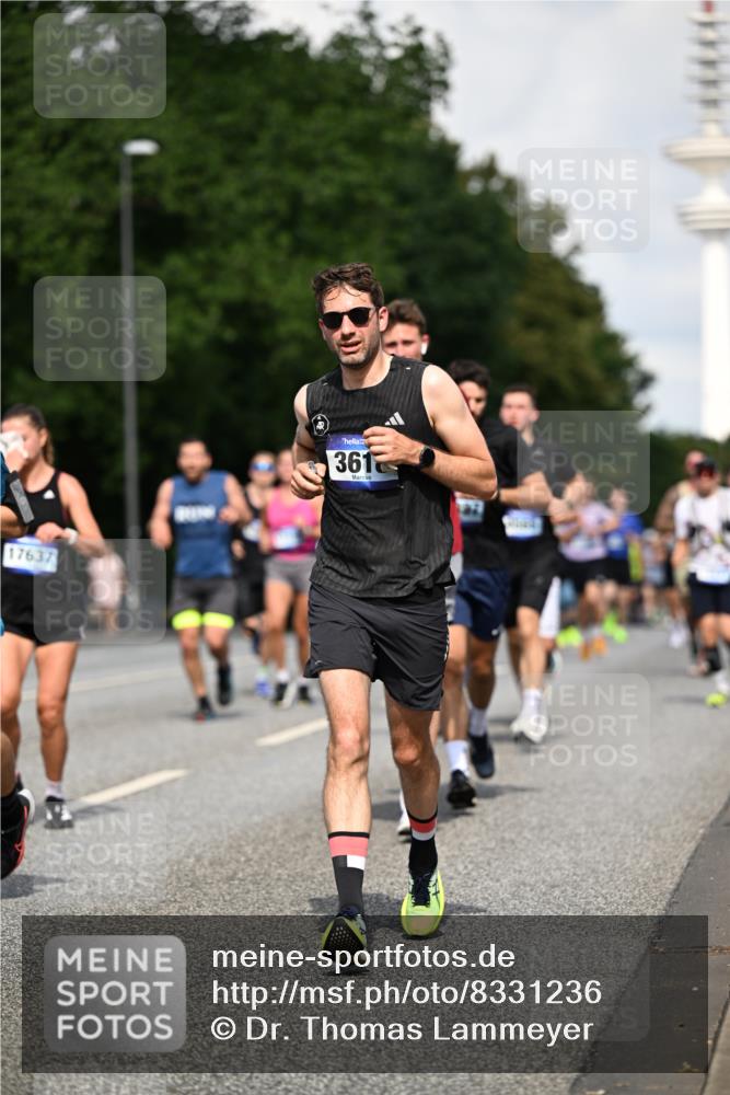 29.06.2025 - hella hamburg halbmarathon Dr. Thomas Lammeyer http://msf.ph/oto/8331236 29.06.2025 09:55:50 Kennedybrücke 1057, 1169, 1569, 1604, 1763, 3305, 3618, 4565, 4871, 4915, 5007, 5011, 5047, 5231, 5336, 5690, 6373, 6700, 6711, 7185, 7710, 8564, 8852, 9444, 9547, 10493, 10691, 10978, 11062 meine-sportfotos.de