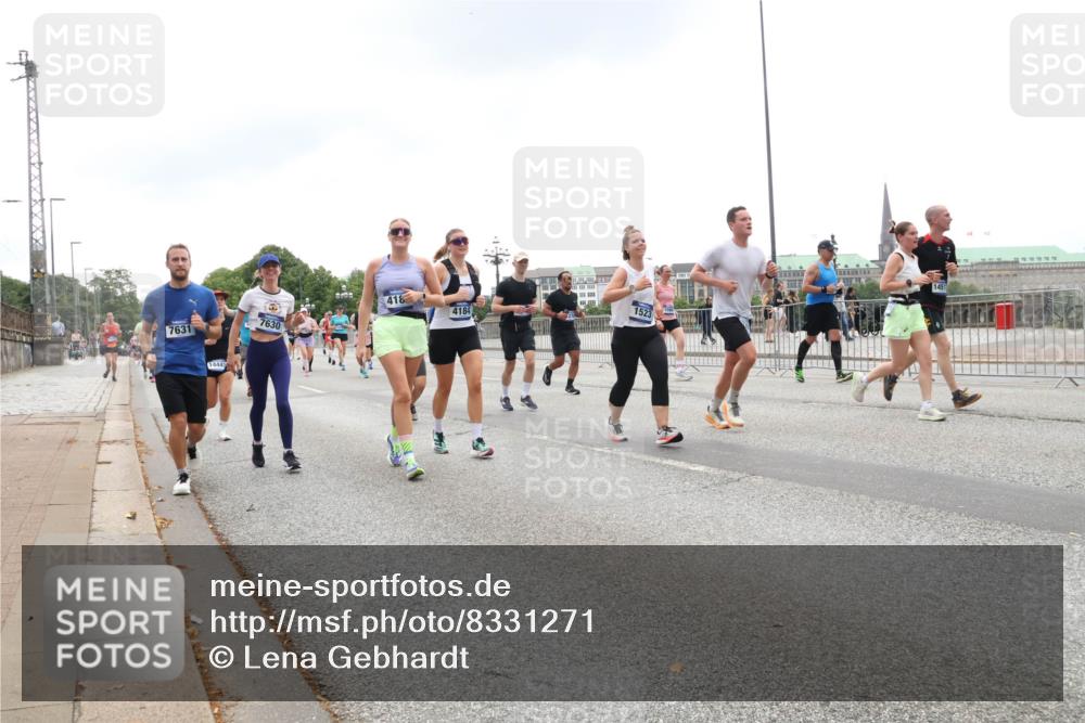 29.06.2025 - hella hamburg halbmarathon Lena Gebhardt http://msf.ph/oto/8331271 29.06.2025 10:47:31 Lombardsbrücke 7631, 14441, 7630, 418, 4184, 1523, 1045, 1185, 1246, 1434, 1463, 1523, 1593, 1607, 1639, 1704, 1926, 1961, 2148, 2407, 2537, 2555, 2704, 2790, 2882, 2994, 3339, 4037, 4184, 4239, 4325, 4423, 4483, 4806, 4895, 4974, 4975, 5621, 5622, 5895, 6255, 6256, 6879, 6995, 7073, 7403, 7430, 7431, 7630, 7631, 7970, 8105, 8131, 8270, 8550, 8706, 8915, 8953, 8967, 9018, 9687, 10658, 10991, 11351, 11458, 11730, 11738, 11802, 11909, 12431 meine-sportfotos.de