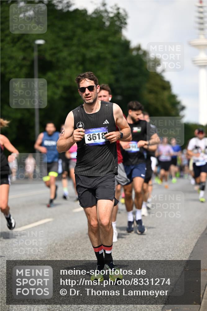 29.06.2025 - hella hamburg halbmarathon Dr. Thomas Lammeyer http://msf.ph/oto/8331274 29.06.2025 09:55:50 Kennedybrücke 1057, 1169, 1569, 1604, 1763, 3305, 3618, 4565, 4871, 4915, 5007, 5011, 5047, 5231, 5336, 5690, 6373, 6700, 6711, 7185, 7710, 8564, 8852, 9444, 9547, 10493, 10691, 10978, 11062 meine-sportfotos.de