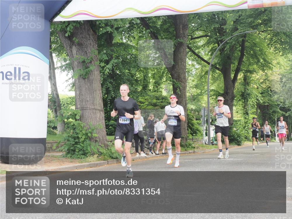 29.06.2025 - hella hamburg halbmarathon KatJ http://msf.ph/oto/8331354 29.06.2025 10:17:25 Zwischen KM18-KM19 2203 meine-sportfotos.de