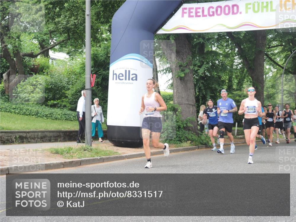 29.06.2025 - hella hamburg halbmarathon KatJ http://msf.ph/oto/8331517 29.06.2025 10:47:13 Zwischen KM18-KM19 5272, 8749 meine-sportfotos.de