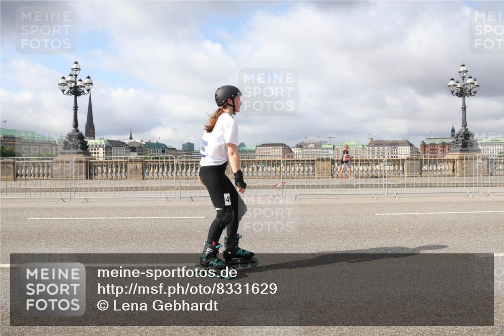 29.06.2025 - hella hamburg halbmarathon Lena Gebhardt http://msf.ph/oto/8331629 29.06.2025 09:08:40 Lombardsbrücke  meine-sportfotos.de