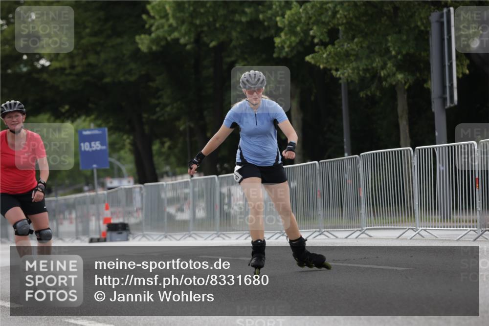 29.06.2025 - hella hamburg halbmarathon Jannik Wohlers http://msf.ph/oto/8331680 29.06.2025 09:01:26 Lombardsbrücke  meine-sportfotos.de