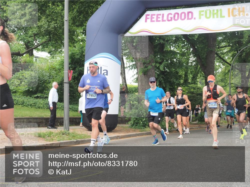 29.06.2025 - hella hamburg halbmarathon KatJ http://msf.ph/oto/8331780 29.06.2025 10:47:15 Zwischen KM18-KM19 5272, 6309, 8003 meine-sportfotos.de