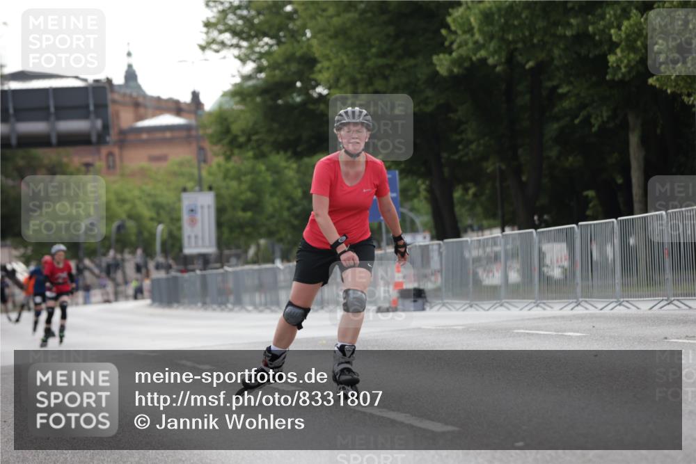 29.06.2025 - hella hamburg halbmarathon Jannik Wohlers http://msf.ph/oto/8331807 29.06.2025 09:01:27 Lombardsbrücke  meine-sportfotos.de