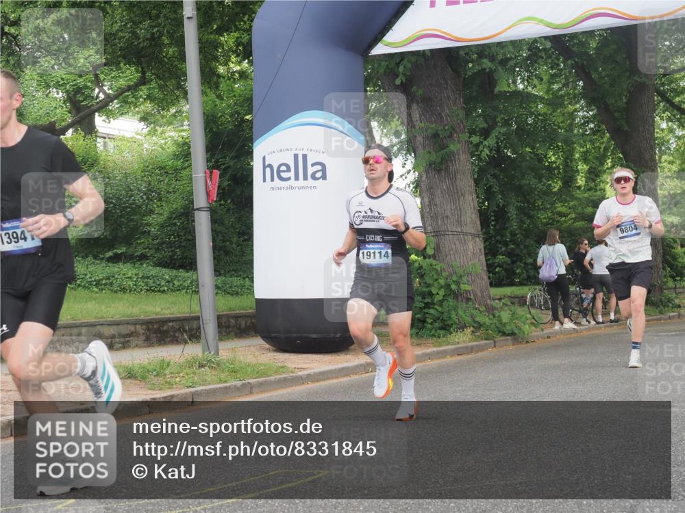 29.06.2025 - hella hamburg halbmarathon KatJ http://msf.ph/oto/8331845 29.06.2025 10:17:27 Zwischen KM18-KM19 2203 meine-sportfotos.de