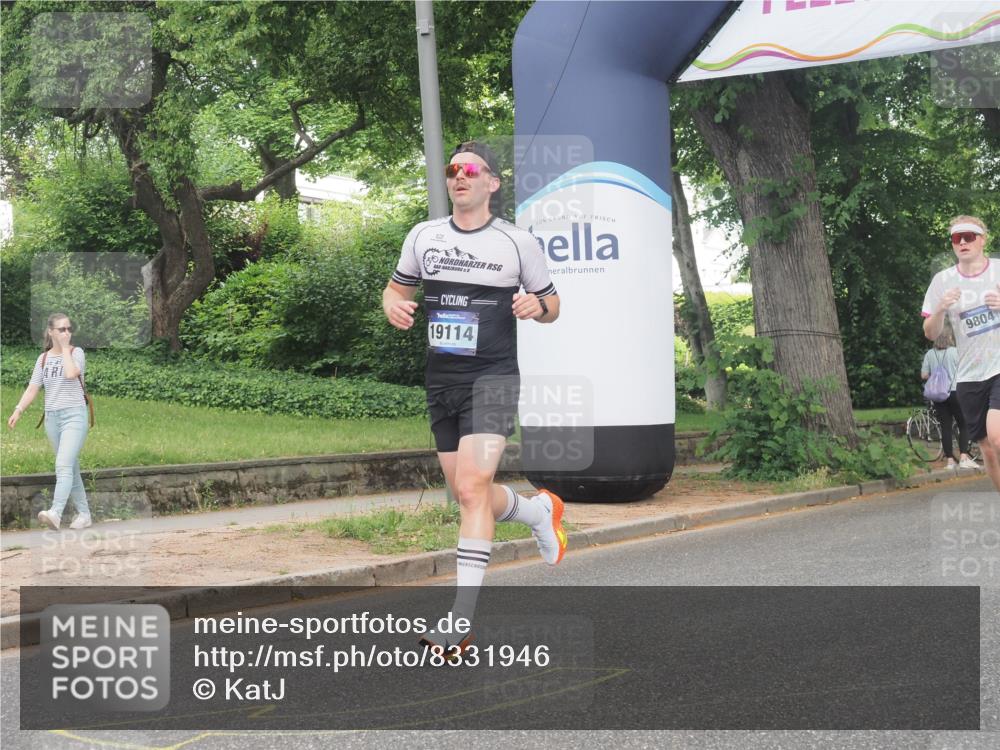 29.06.2025 - hella hamburg halbmarathon KatJ http://msf.ph/oto/8331946 29.06.2025 10:17:27 Zwischen KM18-KM19 2203 meine-sportfotos.de