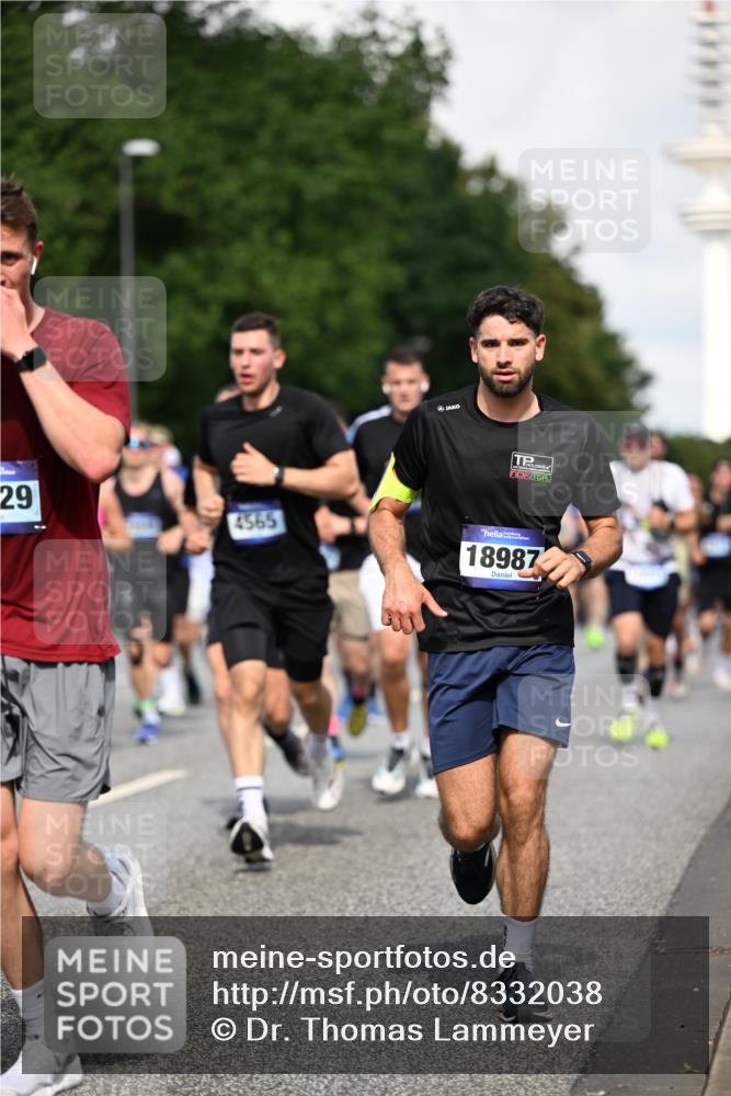 29.06.2025 - hella hamburg halbmarathon Dr. Thomas Lammeyer http://msf.ph/oto/8332038 29.06.2025 09:55:52 Kennedybrücke 1057, 1139, 1169, 1569, 1604, 1763, 3305, 3618, 4565, 4871, 4915, 5007, 5011, 5047, 5231, 5336, 5690, 6373, 6700, 6711, 7185, 7710, 8564, 8852, 9444, 9547, 10493, 10691, 11062 meine-sportfotos.de
