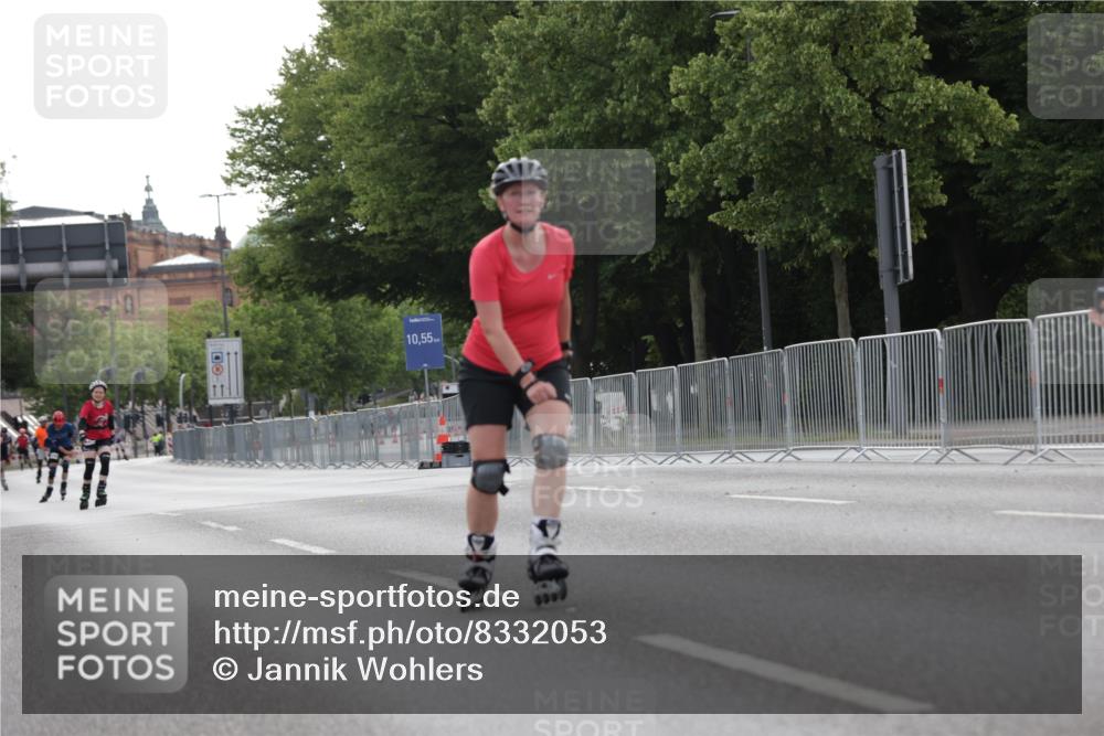 29.06.2025 - hella hamburg halbmarathon Jannik Wohlers http://msf.ph/oto/8332053 29.06.2025 09:01:28 Lombardsbrücke  meine-sportfotos.de