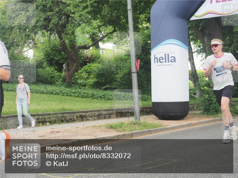 29.06.2025 - hella hamburg halbmarathon KatJ http://msf.ph/oto/8332072 29.06.2025 10:17:28 Zwischen KM18-KM19 2203 meine-sportfotos.de