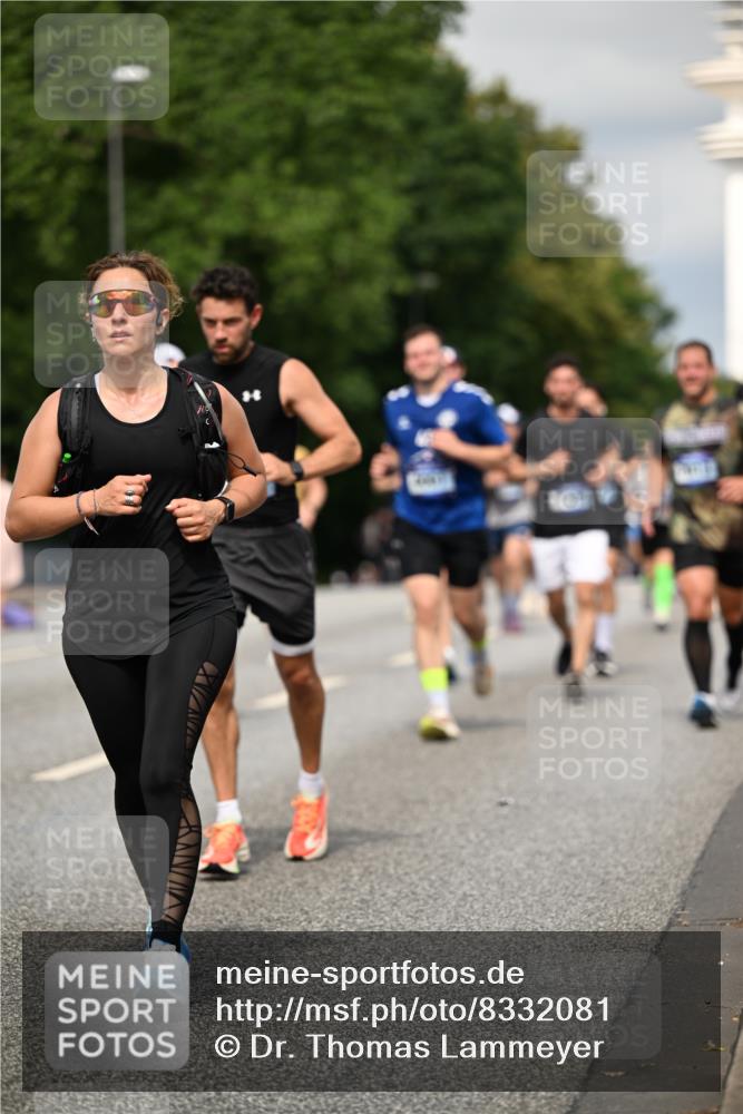 29.06.2025 - hella hamburg halbmarathon Dr. Thomas Lammeyer http://msf.ph/oto/8332081 29.06.2025 10:17:43 Kennedybrücke 1194, 1747, 1939, 2055, 2359, 2721, 2891, 2904, 2987, 4001, 4032, 4795, 4962, 5232, 5631, 5719, 6207, 7460, 7462, 7913, 8673, 9612, 9631, 9886, 10442, 10443 meine-sportfotos.de