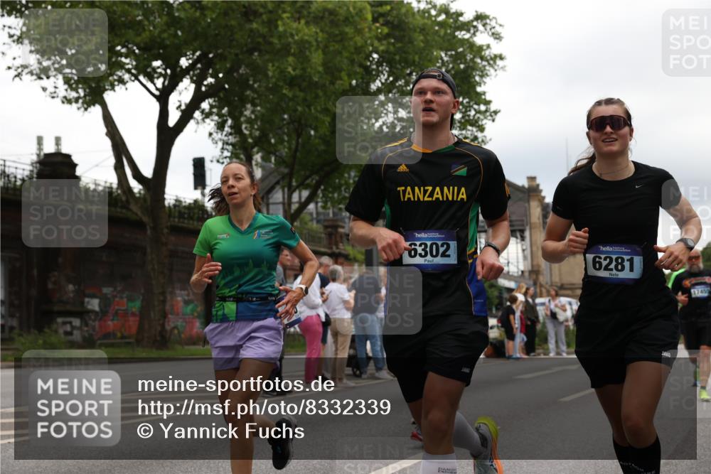 29.06.2025 - hella hamburg halbmarathon Yannick Fuchs http://msf.ph/oto/8332339 29.06.2025 10:51:46 20KM 1611, 2025, 2236, 2606, 2759, 2806, 2883, 2907, 3093, 3141, 3575, 4426, 4467, 4579, 4632, 4833, 5391, 6281, 6302, 6531, 6595, 7138, 7833, 9450, 9485, 10599, 11645, 13465, 14571, 15217, 15229, 16517, 17415, 17455, 17543, 18068, 18501, 18508, 18587, 18762, 18891 meine-sportfotos.de