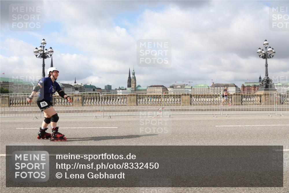 29.06.2025 - hella hamburg halbmarathon Lena Gebhardt http://msf.ph/oto/8332450 29.06.2025 09:08:41 Lombardsbrücke 92 meine-sportfotos.de