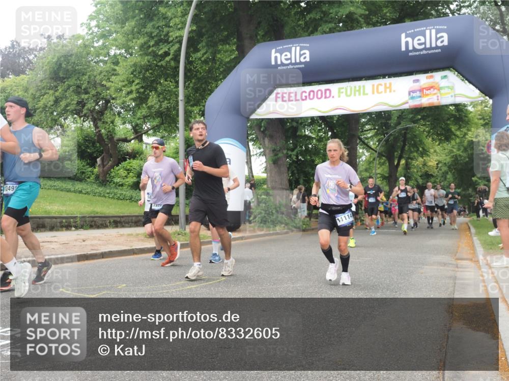 29.06.2025 - hella hamburg halbmarathon KatJ http://msf.ph/oto/8332605 29.06.2025 10:47:22 Zwischen KM18-KM19 2978, 5775, 5839, 5885, 6201, 6309, 7761, 8003, 8290 meine-sportfotos.de