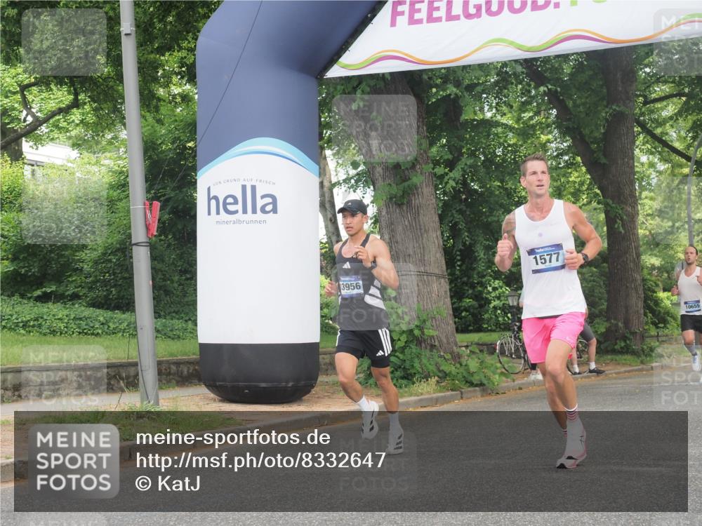 29.06.2025 - hella hamburg halbmarathon KatJ http://msf.ph/oto/8332647 29.06.2025 10:17:31 Zwischen KM18-KM19 1577 meine-sportfotos.de