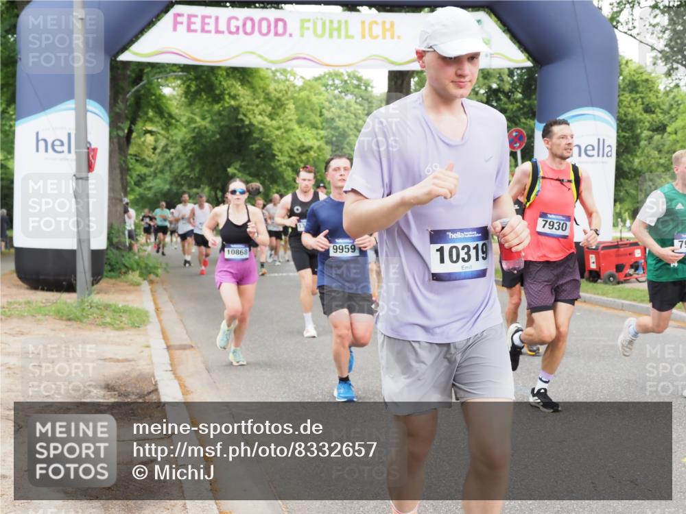29.06.2025 - hella hamburg halbmarathon MichiJ http://msf.ph/oto/8332657 29.06.2025 10:38:24 Zwischen KM18-KM19 2718, 3654, 5894, 7930, 7932, 8261, 8313, 9959, 10319, 10868, 11733, 13015, 14562, 15395, 15720, 15899, 18811 meine-sportfotos.de