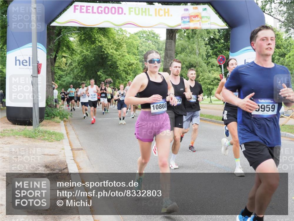 29.06.2025 - hella hamburg halbmarathon MichiJ http://msf.ph/oto/8332803 29.06.2025 10:38:25 Zwischen KM18-KM19 2718, 3654, 5600, 5894, 7930, 7932, 8261, 9959, 10319, 10868, 11733, 13015, 13073, 15395, 15720, 15899, 18811 meine-sportfotos.de