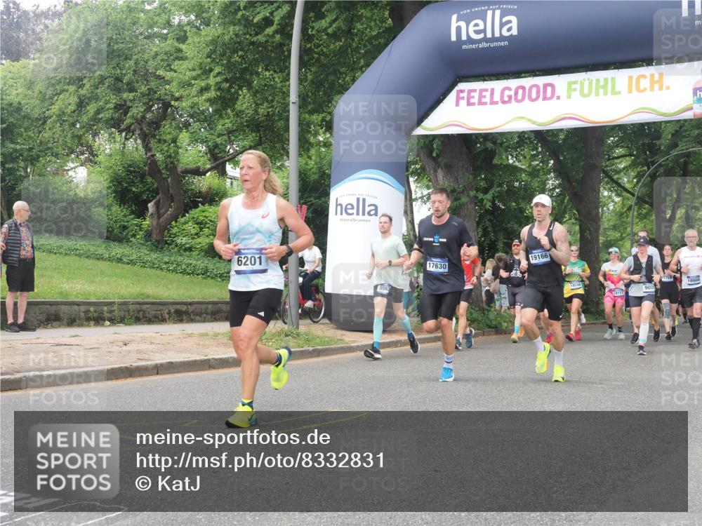 29.06.2025 - hella hamburg halbmarathon KatJ http://msf.ph/oto/8332831 29.06.2025 10:47:24 Zwischen KM18-KM19 2978, 5775, 5839, 5885, 6201, 7761, 8290, 8662 meine-sportfotos.de