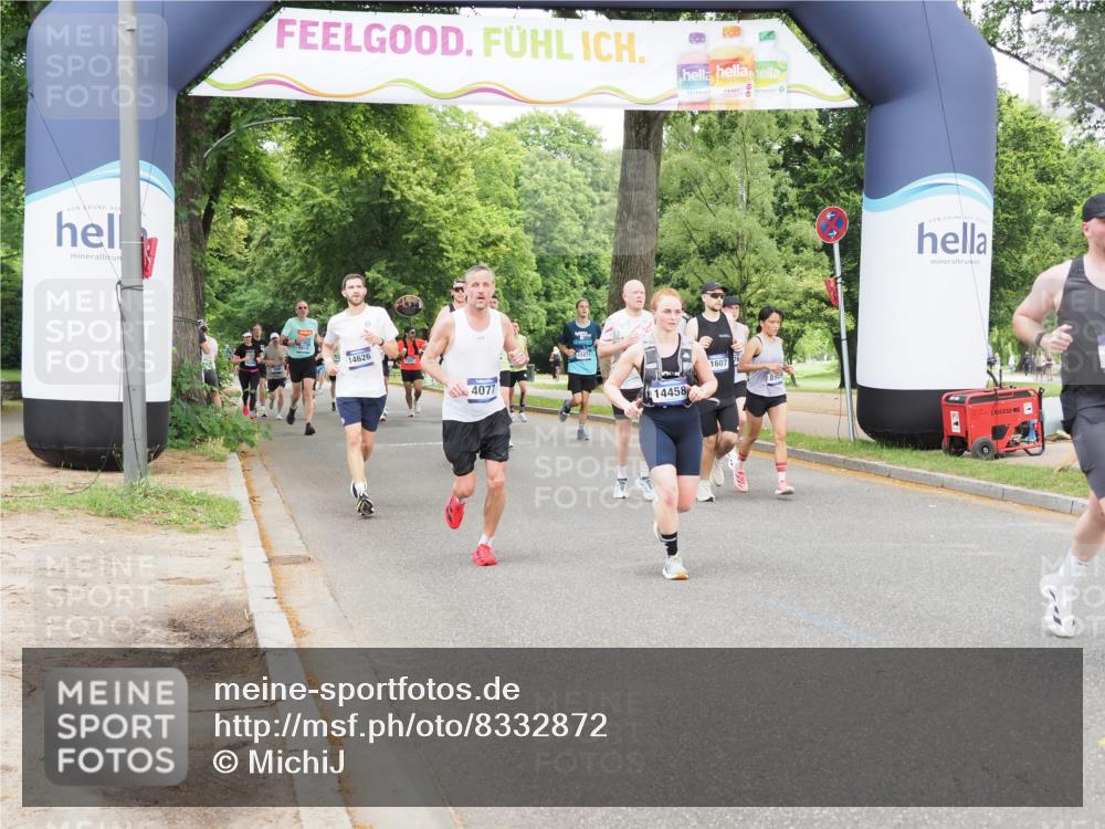 29.06.2025 - hella hamburg halbmarathon MichiJ http://msf.ph/oto/8332872 29.06.2025 10:38:28 Zwischen KM18-KM19 4077, 5600, 7930, 7932, 8989, 9959, 10319, 10868, 11733, 13015, 13073, 13976, 14458, 15720, 15899, 16291 meine-sportfotos.de