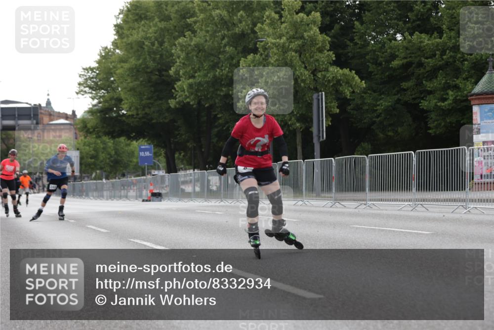 29.06.2025 - hella hamburg halbmarathon Jannik Wohlers http://msf.ph/oto/8332934 29.06.2025 09:01:34 Lombardsbrücke  meine-sportfotos.de