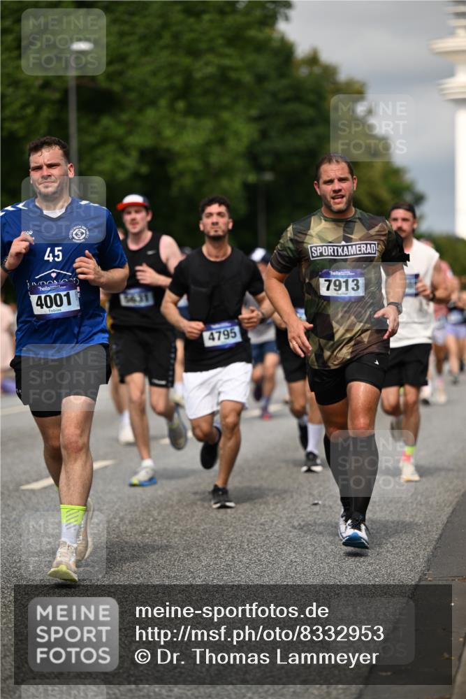 29.06.2025 - hella hamburg halbmarathon Dr. Thomas Lammeyer http://msf.ph/oto/8332953 29.06.2025 10:17:45 Kennedybrücke 1194, 1747, 1939, 2055, 2359, 2721, 2891, 2904, 4001, 4032, 4795, 4962, 5631, 5719, 6207, 7460, 7462, 7913, 8673, 9141, 9612, 9631, 9886, 10442, 10443 meine-sportfotos.de